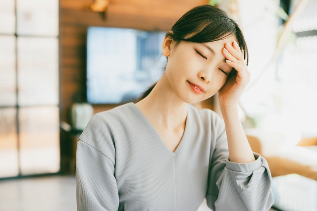 おでこの奥が痛い頭痛は副鼻腔炎による頭痛？