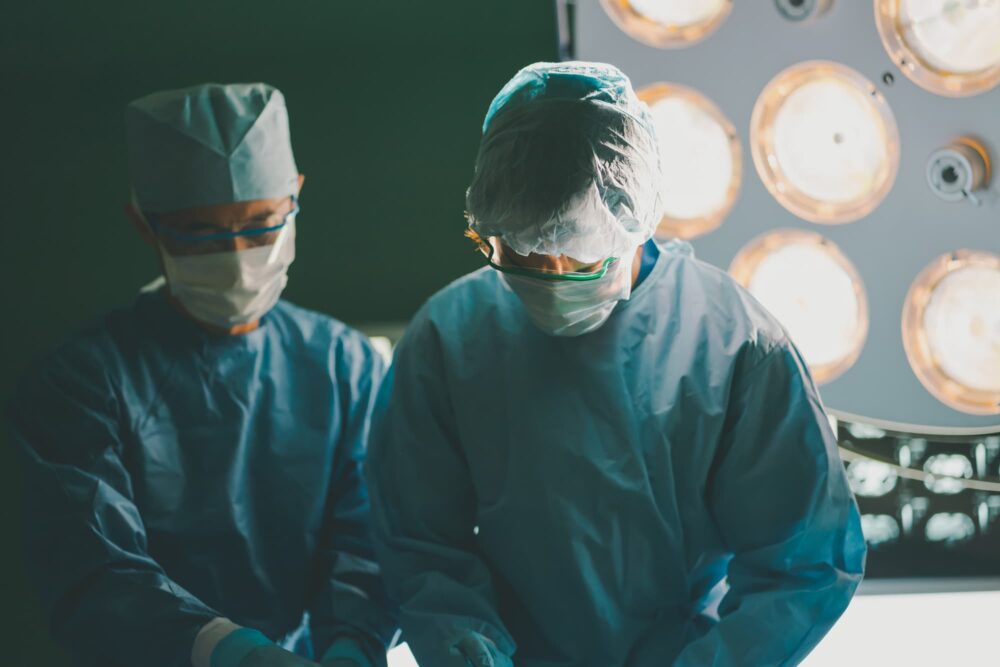 手術（鼓膜切開・鼓膜換気チューブ挿入術）